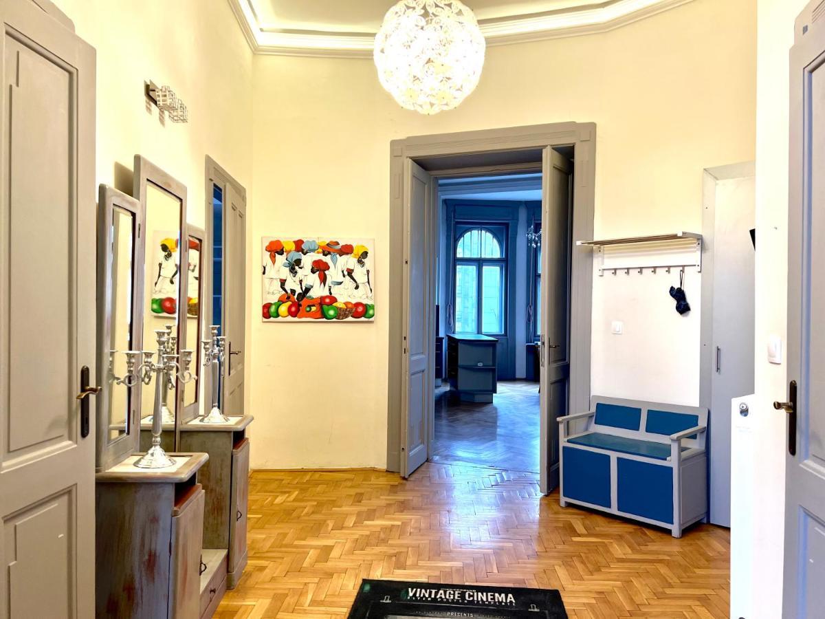 F14 Guest House By Small Home Budapesta Exterior foto