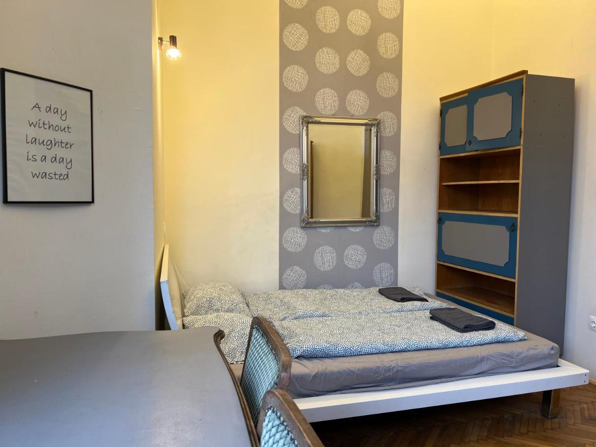 F14 Guest House By Small Home Budapesta Exterior foto